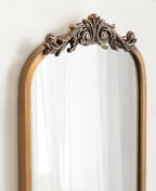 Arendahl Traditional Arch Mirror with Shelf